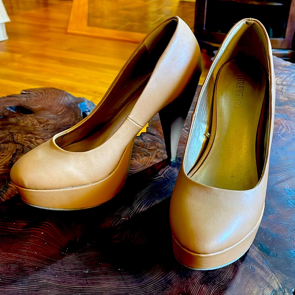 Forever 21 chunky platform pumps